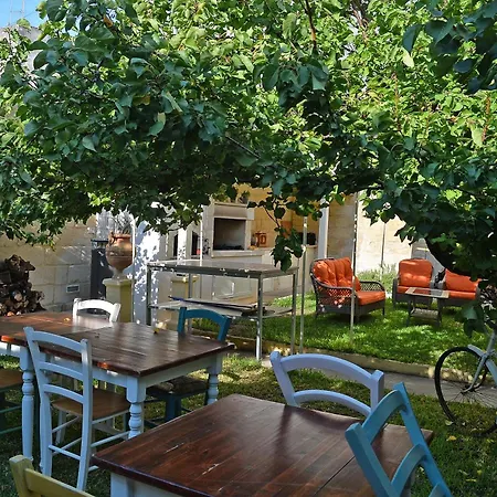 Bed and Breakfast Hotiday Gianmarti Λέτσε