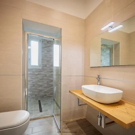 Bed and Breakfast Hotiday Gianmarti 4*