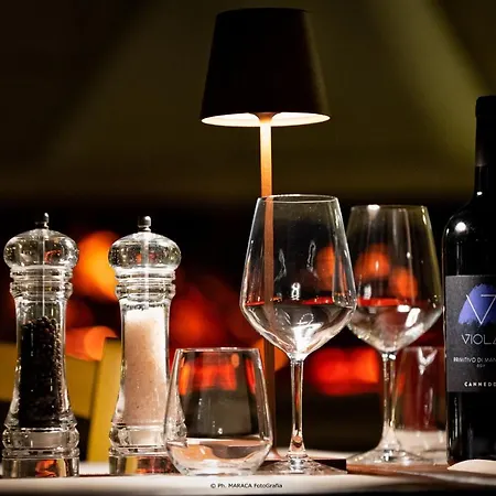 Alojamento de Acomodação e Pequeno-almoço Hotiday Gianmarti