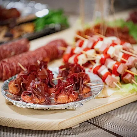 Hotiday Gianmarti Alojamento de Acomodação e Pequeno-almoço 4*