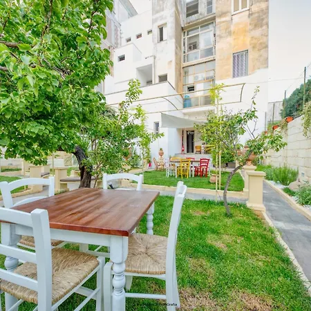 Hotiday Gianmarti ベッド・アンド・ブレックファスト