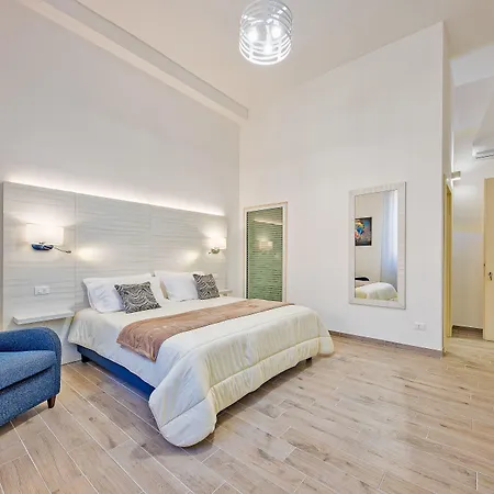 Hotiday Gianmarti 莱切