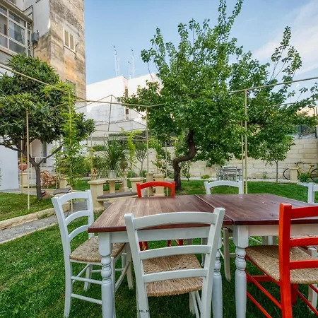 Hotiday Gianmarti 住宿加早餐酒店